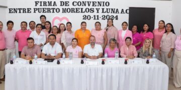 Ayuntamiento de Puerto Morelos y Fundación Luna AC entregan prótesis mamarias a dos sobrevivientes del cáncer de mama