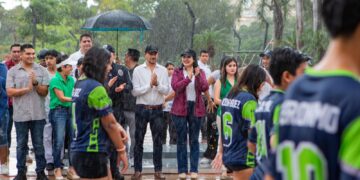 Desfilan miles de solidarenses para conmemorar el 114 aniversario del inicio de la Revolución Mexicana
