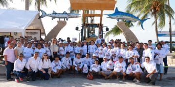 Fortalece Atenea Gómez limpieza de playas en Isla Mujeres con nueva maquinaria y equipo para ZOFEMAT