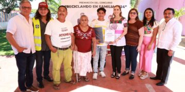 Incentiva Atenea Gómez a familias de Zona Continental por su compromiso con el reciclaje