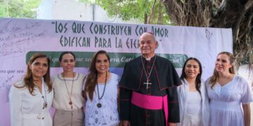 Dan inicio a Nueva Catedral de Cancún, Mara Lezama y Monseñor Pedro Pablo Elizondo para fortalecer turismo religioso