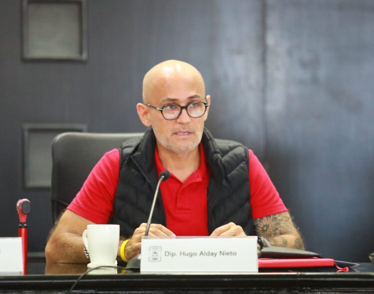 Presenta Hugo Alday iniciativa de reforma para fortalecer planeación y transparencia municipal en Quintana Roo