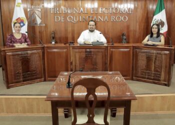 Comparecen ante el TEQROO aspirantes a Titular del OIC