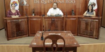 Comparecen ante el TEQROO aspirantes a Titular del OIC