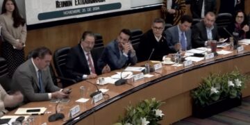 Aprueban en Comisiones de Hacienda ingresos por 9 billones 302 mil millones para 2025