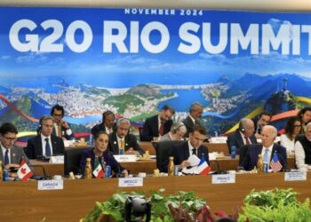 Hablan Claudia Sheinbaum y Joe Biden sobre mantener cooperación en seguridad, migración y crimen transnacional