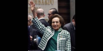 Realizan homenaje póstumo a Ifigenia Martínez y Hernández