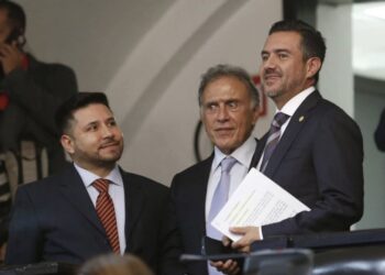 Expulsan a los Yunes del PAN por votar a favor de Reforma Judicial