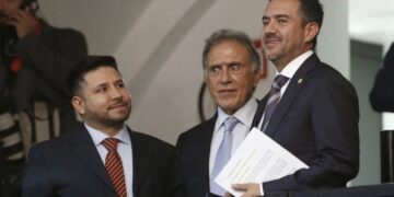 Expulsan a los Yunes del PAN por votar a favor de Reforma Judicial