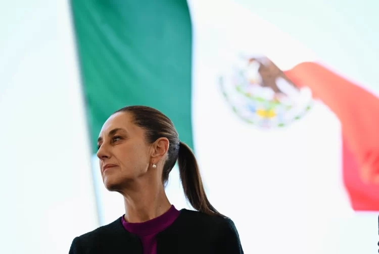 Claudia Sheinbaum celebra aprobación del PEF 2025