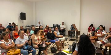 Imparten curso de bordado a maquina a emprendedoras de Puerto Morelos