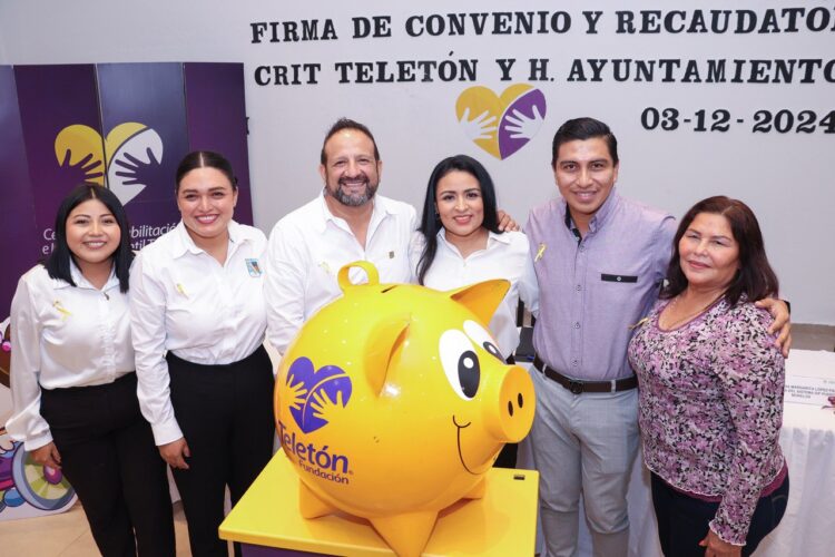 Blanca Merari firma convenio de colaboración con el CRIT Quintana Roo