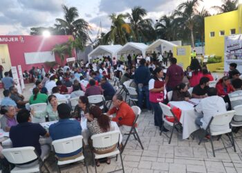 Escucha gobierno de Isla Mujeres a la gente a través del Diálogo Ciudadano