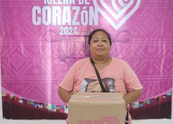 Entrega Gobierno Municipal apoyos alimentarios del programa “Isleña de Corazón”