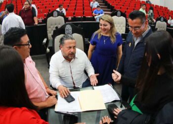 Aprueban reforma que fortalece protección a personas policías