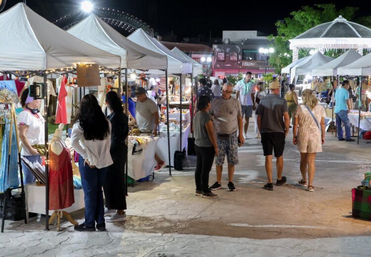 Gran Afluencia en el Pabellón Artesanal y Gastronómico “Creaciones de mi Gente”