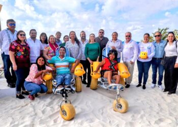 Promueve Gobierno Municipal la inclusión en playas de Isla Mujeres