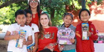 Concluye Atenea Gómez entrega de juguetes del Programa Navidad en tu Escuela