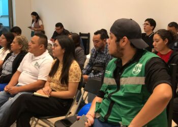 Intensa capacitación de servidores públicos de Puerto Morelos en materia de anticorrupción