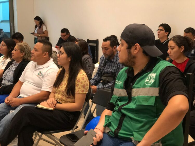 Intensa capacitación de servidores públicos de Puerto Morelos en materia de anticorrupción