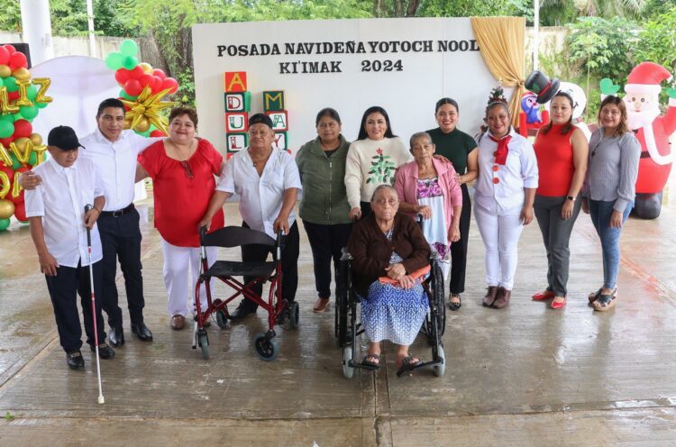 Blanca Merari festeja a abuelitos de Leona Vicario en la posada navideña Yotoch Nool KI’Imak 2024