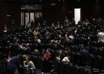 Avalan en la Cámara de Diputados reforma que regula trabajo de repartidores por aplicación