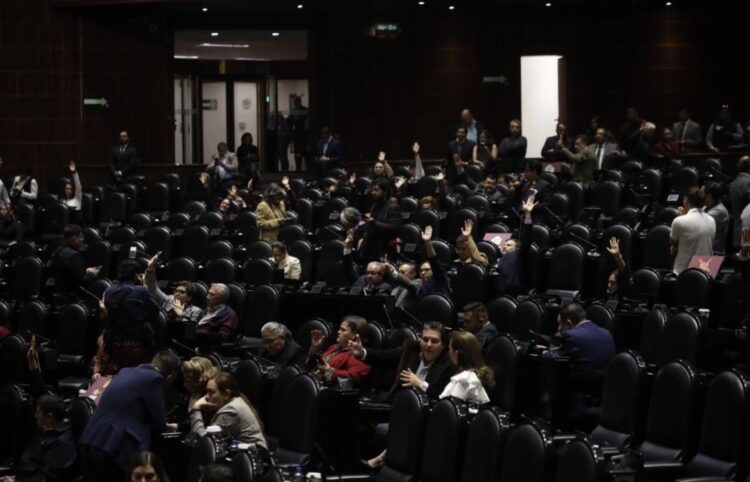 Avalan en la Cámara de Diputados reforma que regula trabajo de repartidores por aplicación