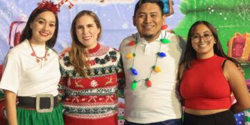 Celebra Atenea Gómez la Navidad con las juventudes de Isla Mujeres