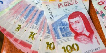Salario mínimo 2025: Conoce cuánto queda con el incremento del 12% y cuándo entra en vigor