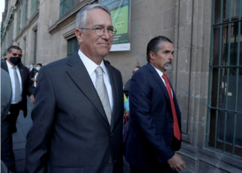 No me confrontaré con Salinas Pliego; él tiene que pagar impuestos: Claudia Sheinbaum