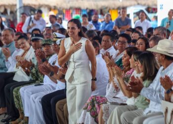 Ana Paty Peralta resalta crecimiento de Puerto Morelos en 9no aniversario de creación