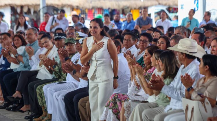Ana Paty Peralta resalta crecimiento de Puerto Morelos en 9no aniversario de creación