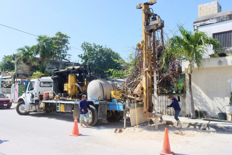 Se ejercieron 13% más de recursos en construcción y mantenimiento de pozos pluviales en Puerto Morelos