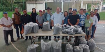 Inician entrega de media tonelada de semilla de frijol Jamapa para productores en Leona Vicario