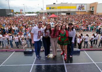 Más de 10 mil niñas, niños y familias de Playa del Carmen celebran junto a Mara Lezama el Día de los Reyes