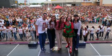 Más de 10 mil niñas, niños y familias de Playa del Carmen celebran junto a Mara Lezama el Día de los Reyes