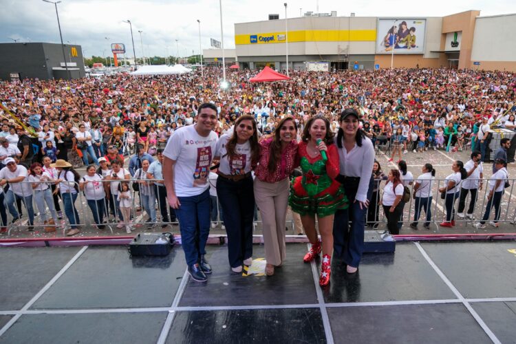 Más de 10 mil niñas, niños y familias de Playa del Carmen celebran junto a Mara Lezama el Día de los Reyes