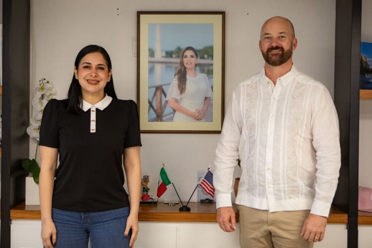 Estefanía Mercado sostiene reunión con el Cónsul de Estados Unidos