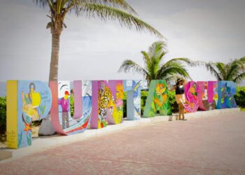 Renueva gobierno de Isla Mujeres el parador fotográfico de Punta Sur