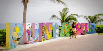 Renueva gobierno de Isla Mujeres el parador fotográfico de Punta Sur