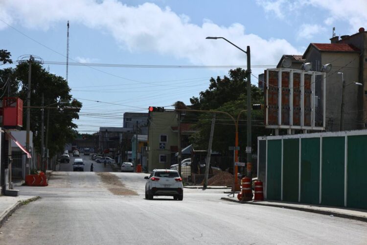 Culminan atención de primera etapa de socavón en Ruta 4 en Cancún