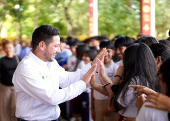 Fortalecer la educación, es la mejor forma de construir un Quintana Roo justo: Renán Sánchez
