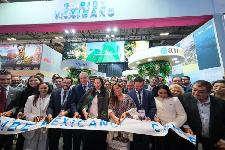 Cortan Mara Lezama y Josefina Rodríguez listón del Pabellón Caribe Mexicano, el más grande de México en FITUR 2025