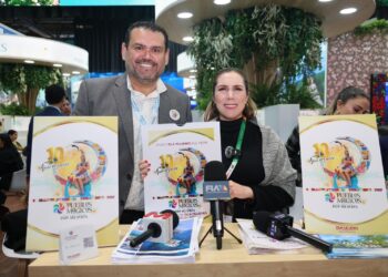 Presenta Atenea Gómez en FITUR el Calendario Turístico 2025 de Isla Mujeres
