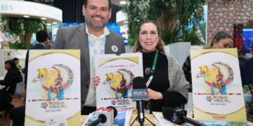 Presenta Atenea Gómez en FITUR el Calendario Turístico 2025 de Isla Mujeres