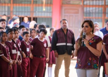 Mara Lezama anuncia construcción de domo en Secundaria Técnica 10 “Francisco Zarco” en Leona Vicario