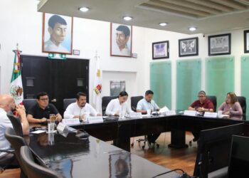 Convocan a cuarto periodo extraordinario de sesiones