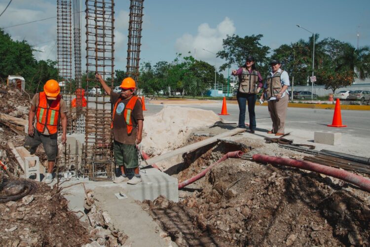 Estefanía Mercado supervisa obras de infraestructura en Playa del Carmen