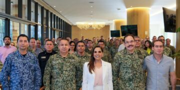 Mara Lezama imparte Conferencia de la estrategia de Construcción de Paz a Generales y Coroneles de la Maestría en Seguridad Nacional