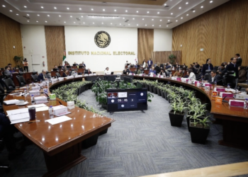 Necesarios más recursos en INE para atender repatriados: Arturo Castillo